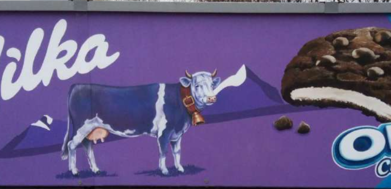 mural-z-filetowa-krowa