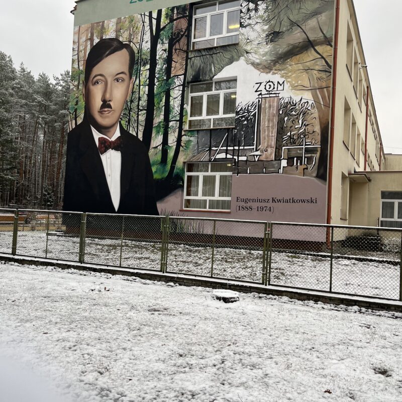 mural-na-szkole-jak-upamietnic-patrona